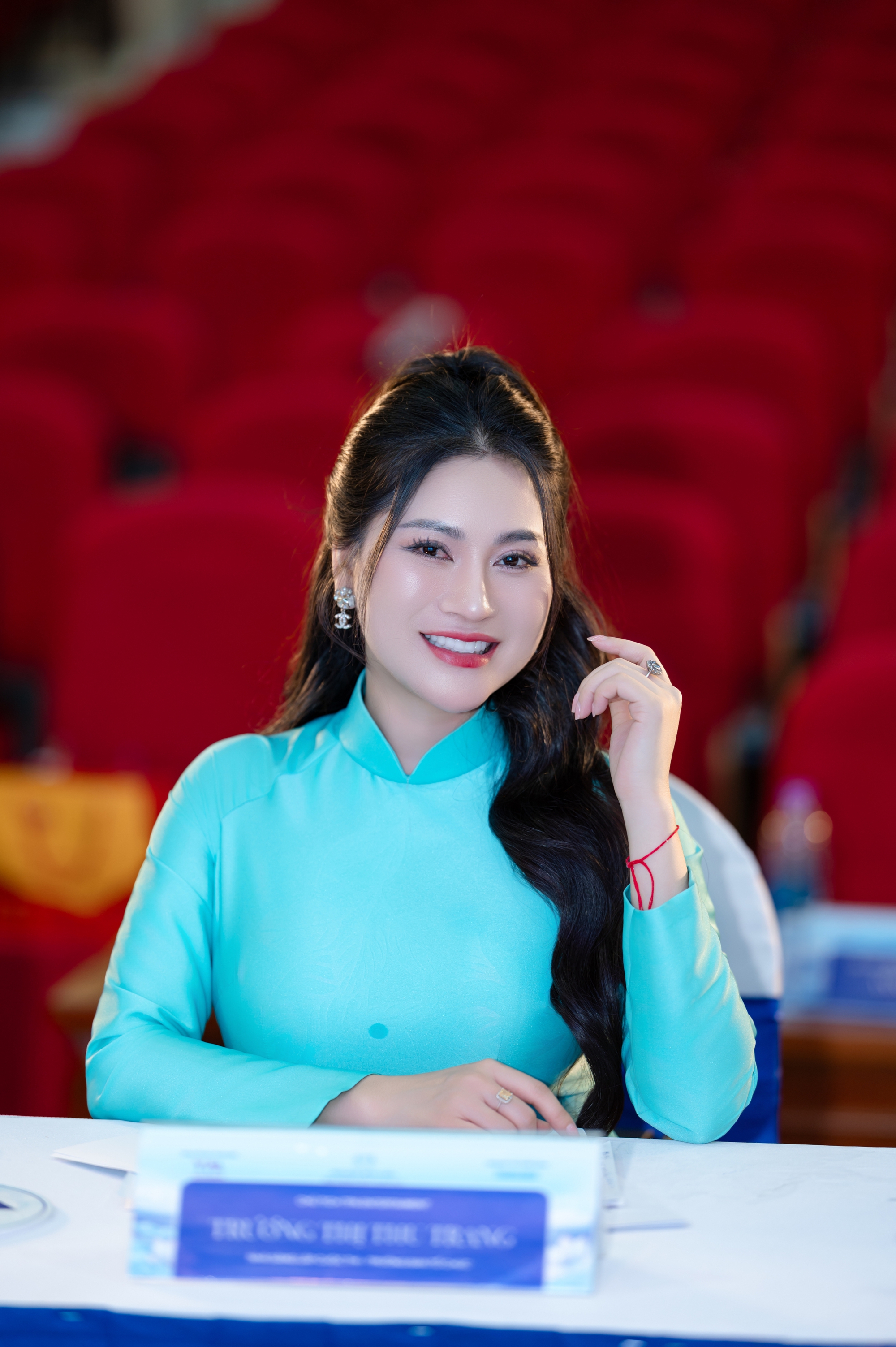 5fbf74da15c97e2582db.jpg