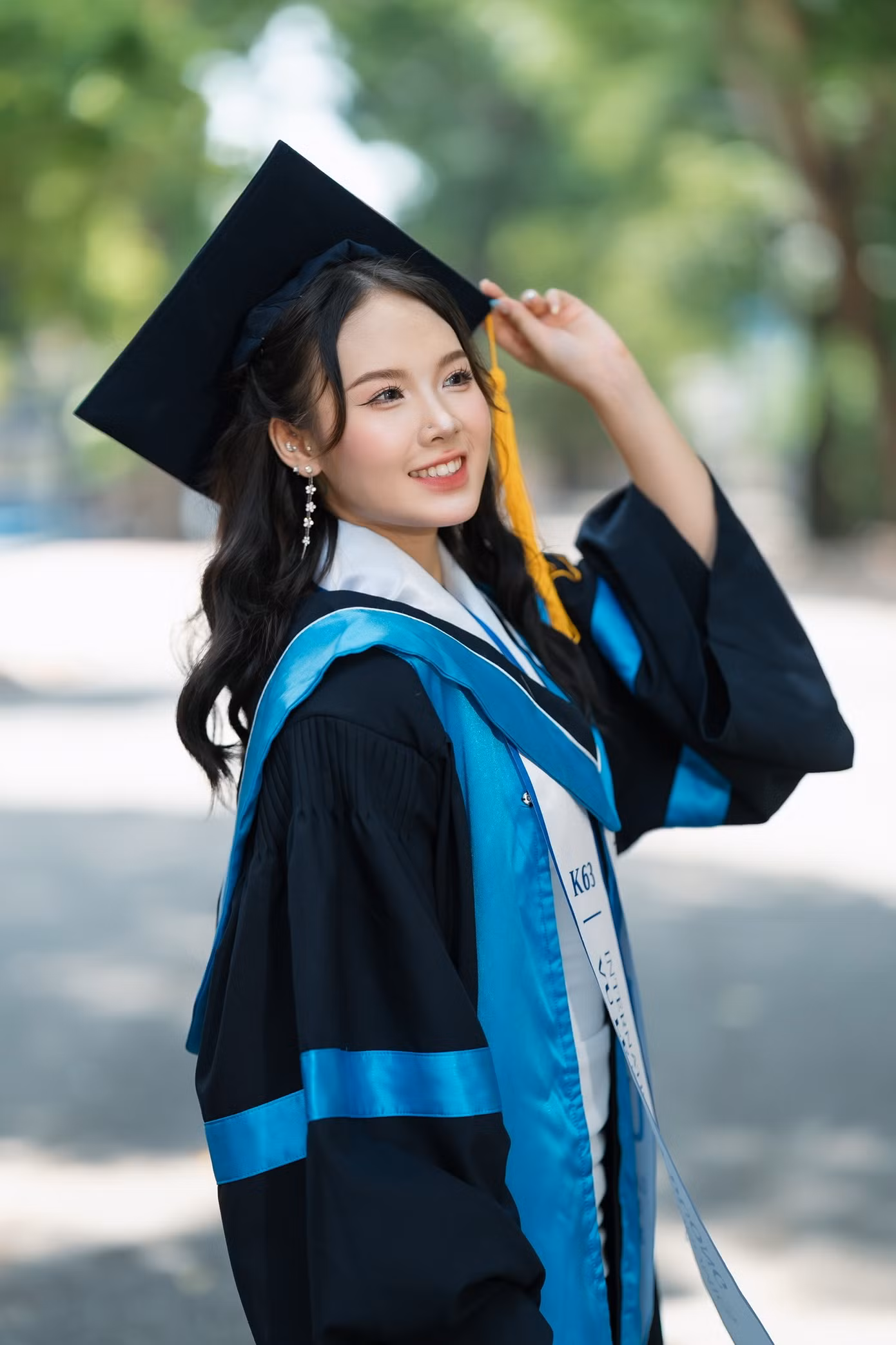 60a0fb4098858f5153f2.jpg