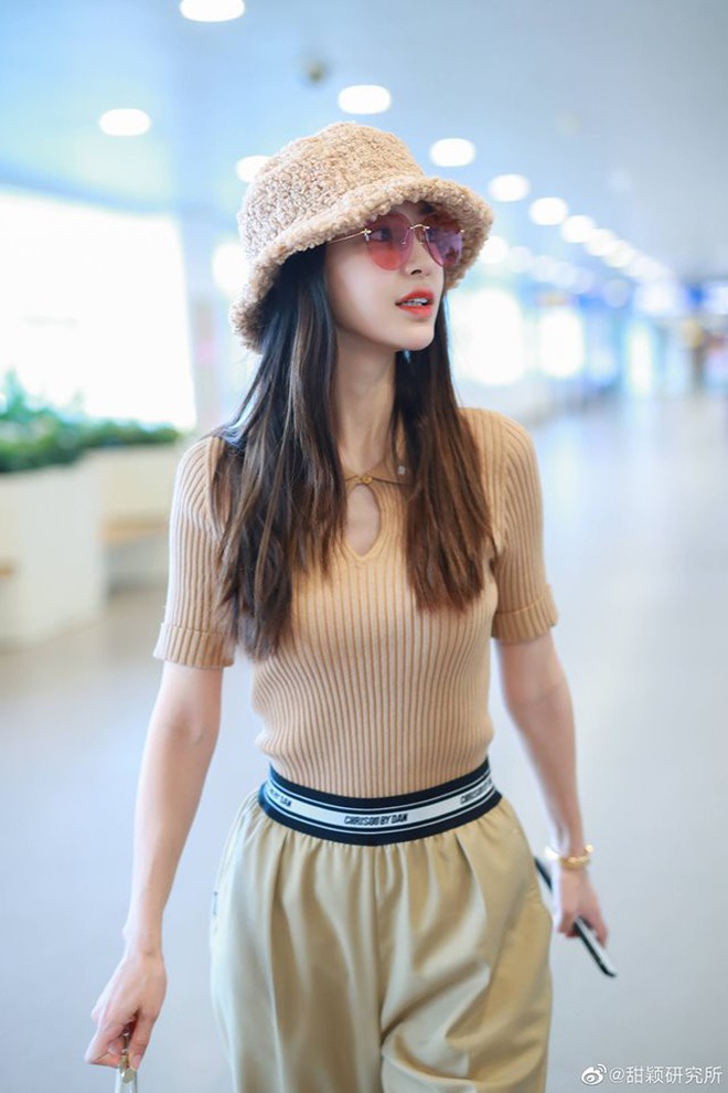 60e7523c812f8f6118a5.jpg