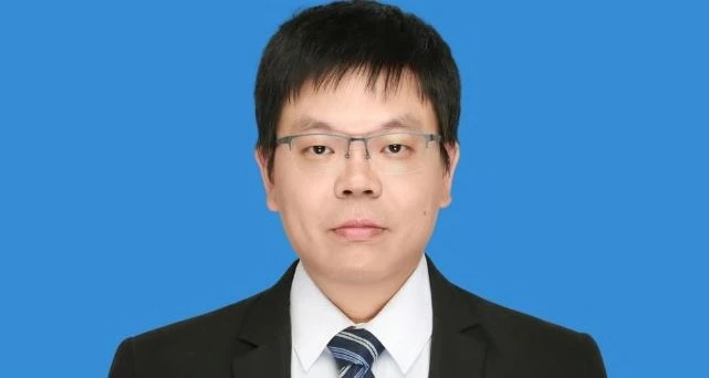 Nhà toán học Trung Quốc về nước làm giáo sư sau loạt thành tích đỉnh của chóp quốc tế