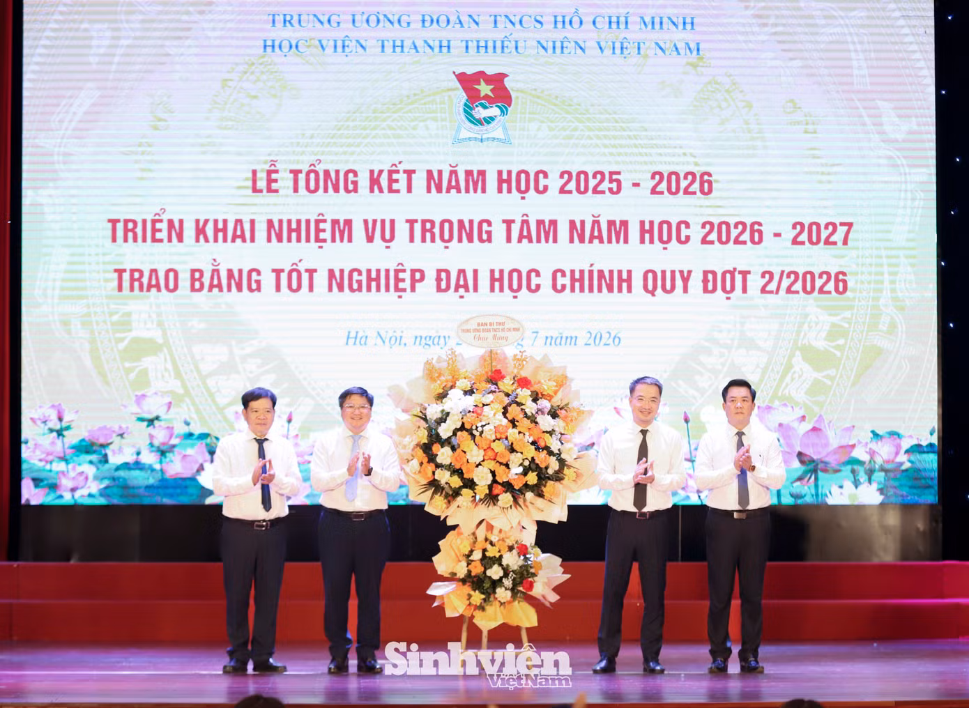 61eaf4915fe6364610a1.jpg