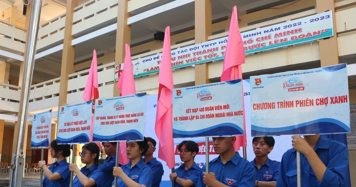 Gen Z TP. HCM làm nghìn điều ý nghĩa trong 'Ngày làm việc tốt'