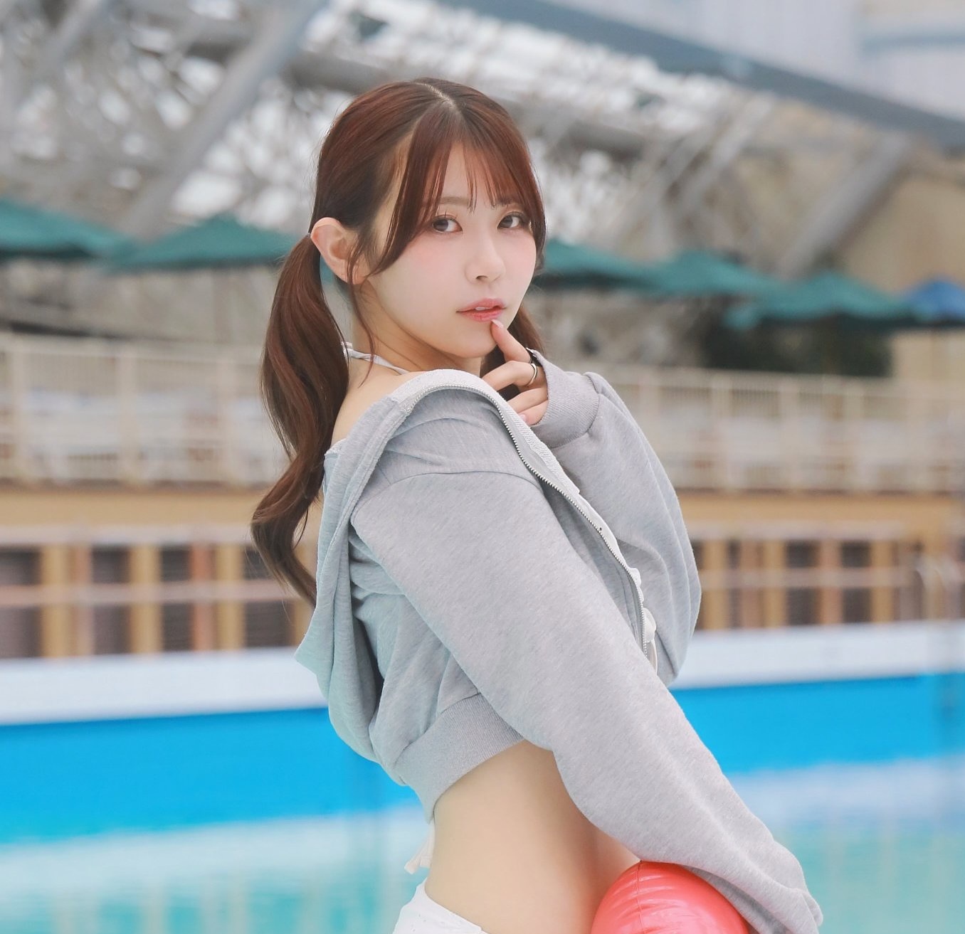 623cf9c01ab67c4e6033.jpg
