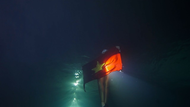 62596c0fd5a21c097f5a.jpg