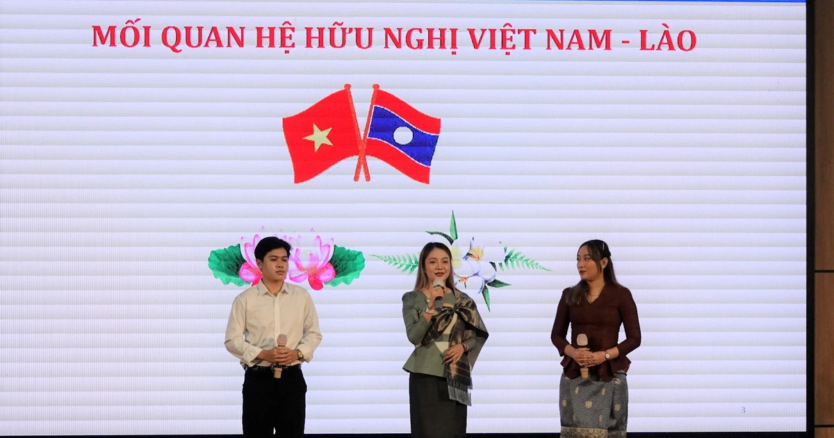 Du học sinh quốc tế "flex" kỹ năng hùng biện tiếng Việt cực đỉnh