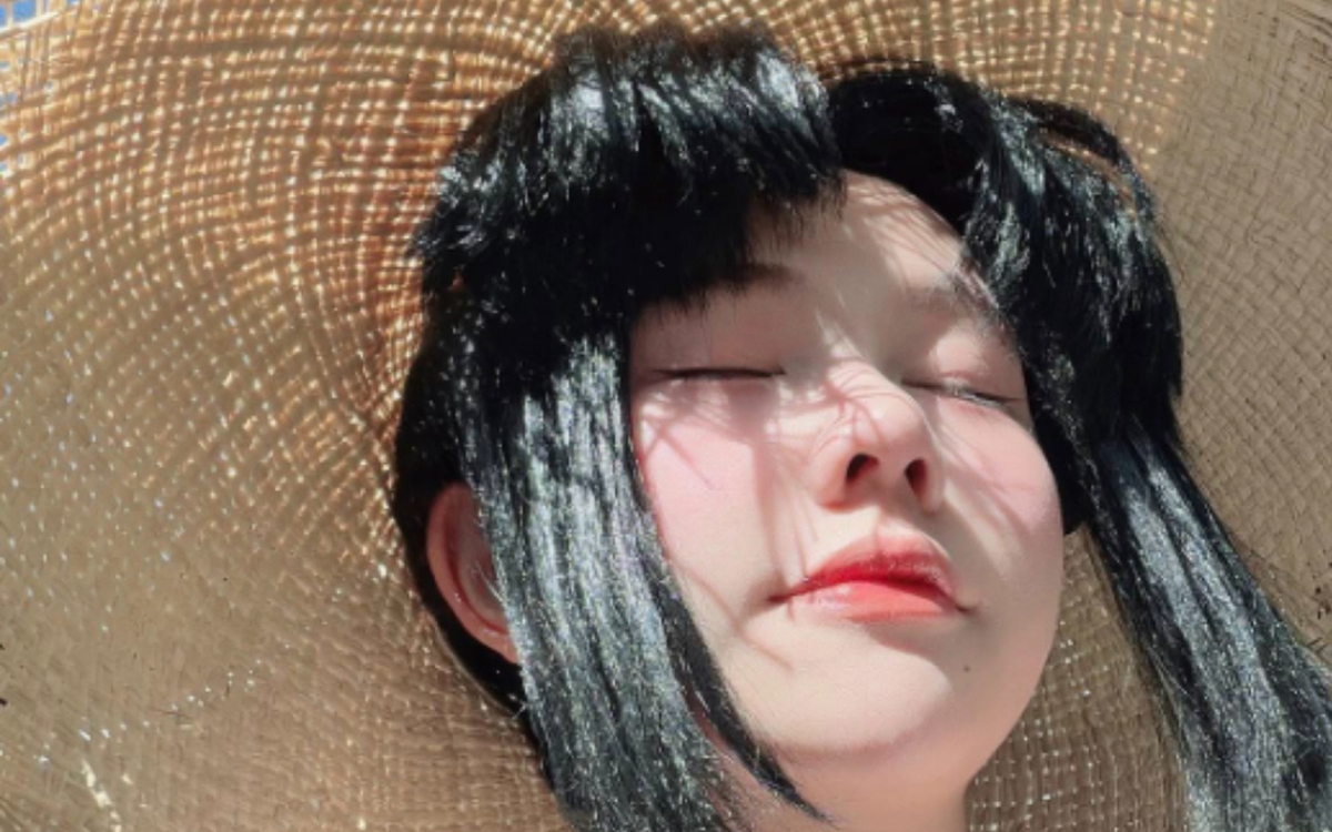 Arisa Nguyễn comeback cháy máy với bộ ảnh mùa hè, visual thần thánh khiến fan "nóng mắt"