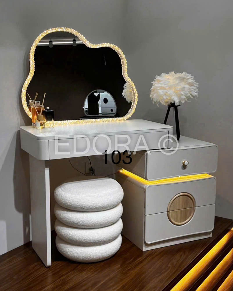 Bí kíp chọn bàn trang điểm mini cho phòng nhỏ mà vẫn xinh xỉu ✨