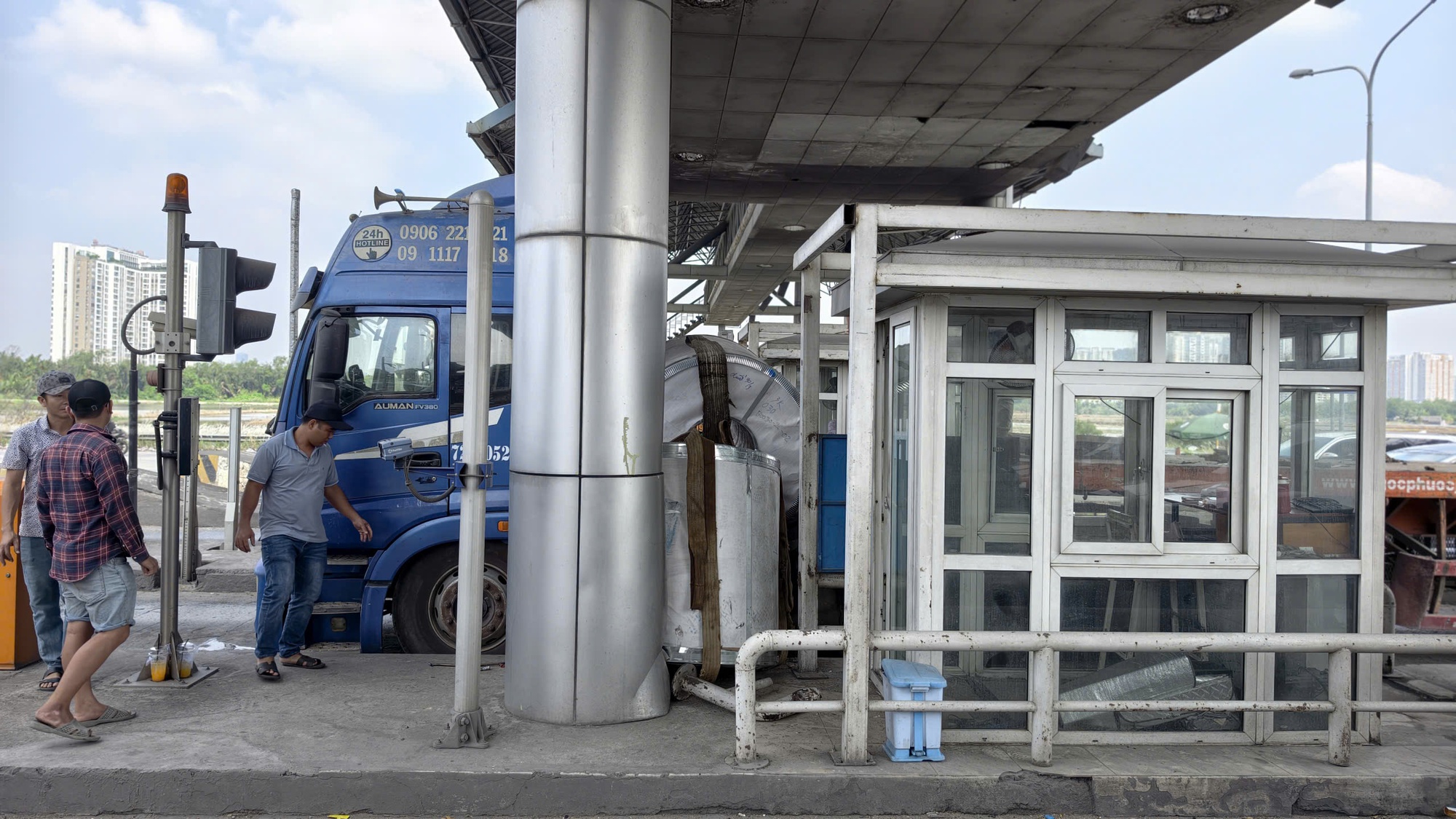 6474f40ddbf4903b5eaf.jpg