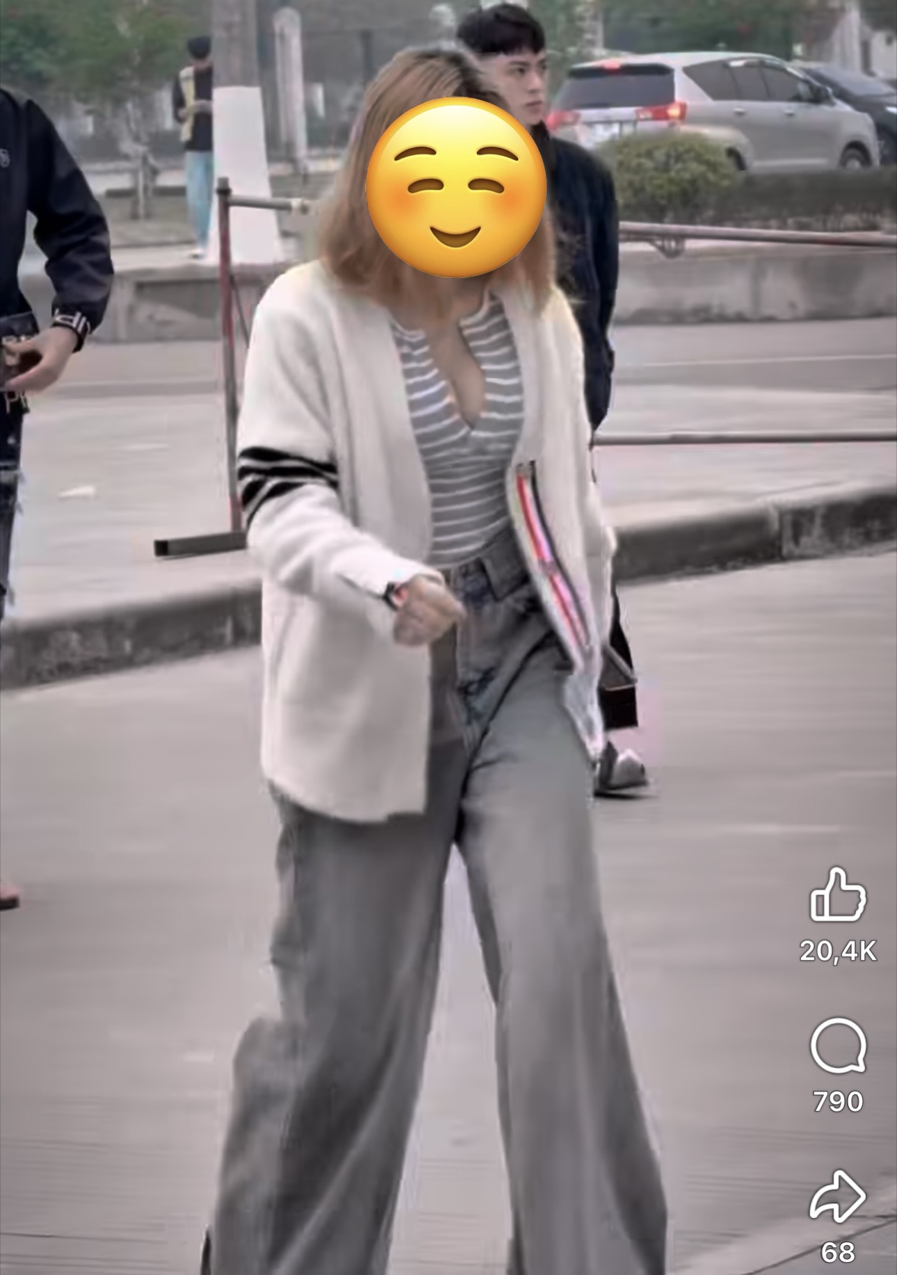 64e02bbc3c85a9cf5445.jpg