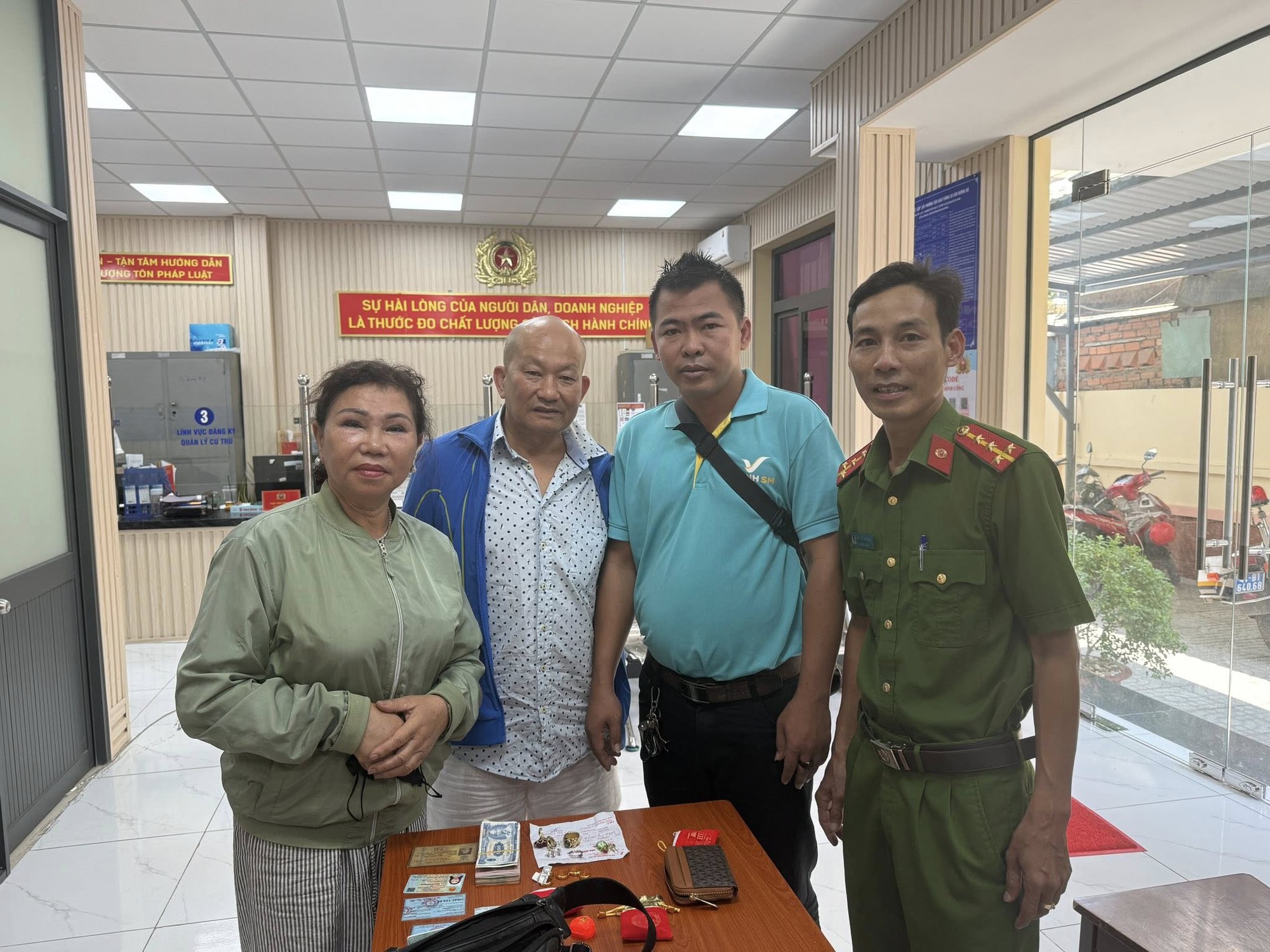 6546092be8efbd8bf585.jpg