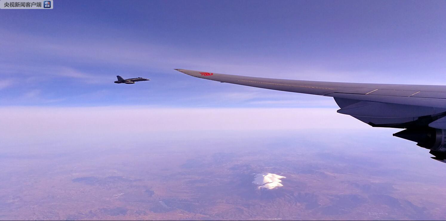 660afb960e6945e185bf.jpg