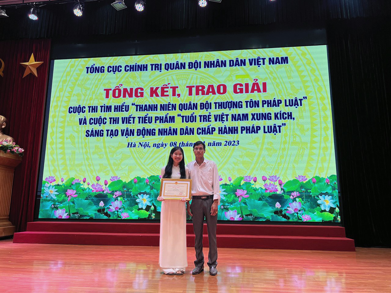 665101fc1f28e7dad291.jpg