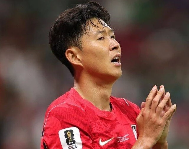 Cha của Son Heung Min tự nguyện làm vệ sĩ cho con trai, dân Mexico choáng váng
