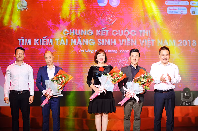 6736cedd3b45bc3842dd.jpg