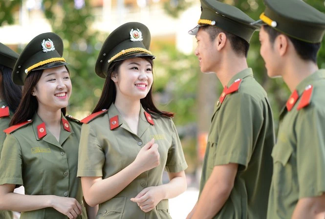 675a8356c5f58e4ee172.webp