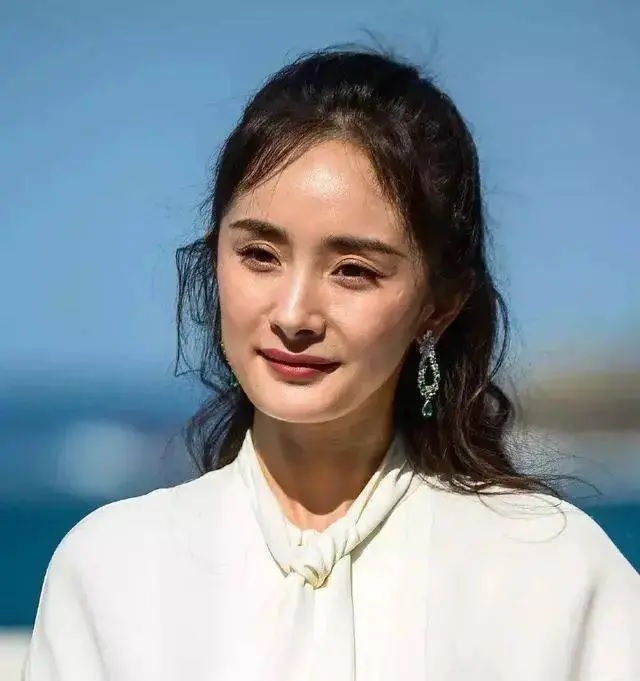 679b519c30a7096c7514.jpg