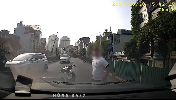 67b4730d7a2a37cc63b1.jpg
