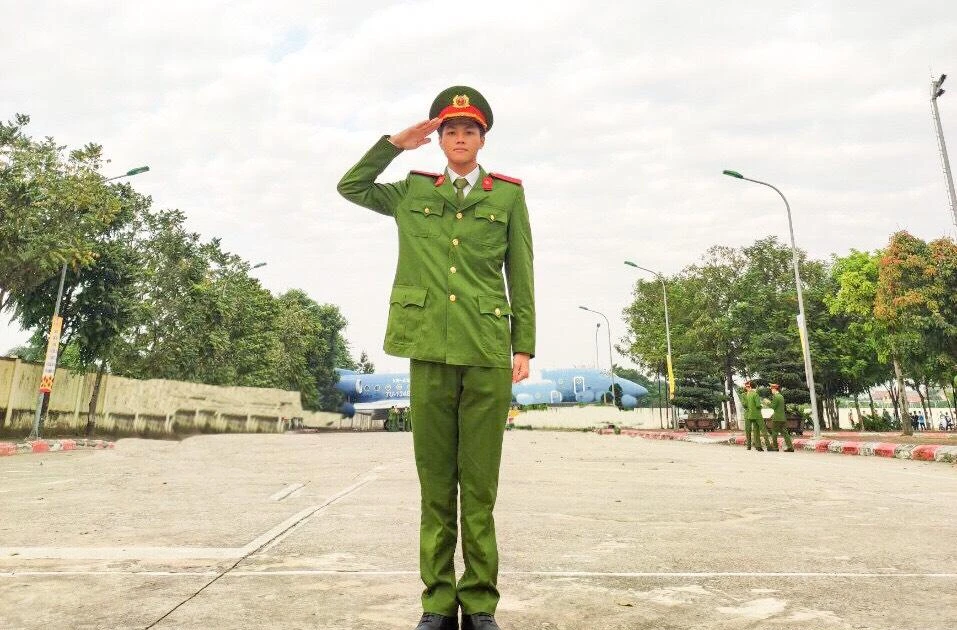 Comeback đỉnh cao: Chàng trai thi đại học 3 lần và câu chuyện về sự kiên trì đến cảm động