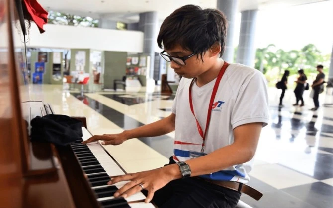 Trường đại học giờ mua võng, sắm piano phục vụ sinh viên - xịn sò quá trời!