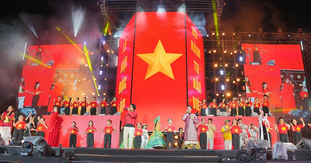 Sinh viên rộn ràng "Tết Độc lập": 80 năm và những khát vọng cháy bỏng của tuổi trẻ ✨