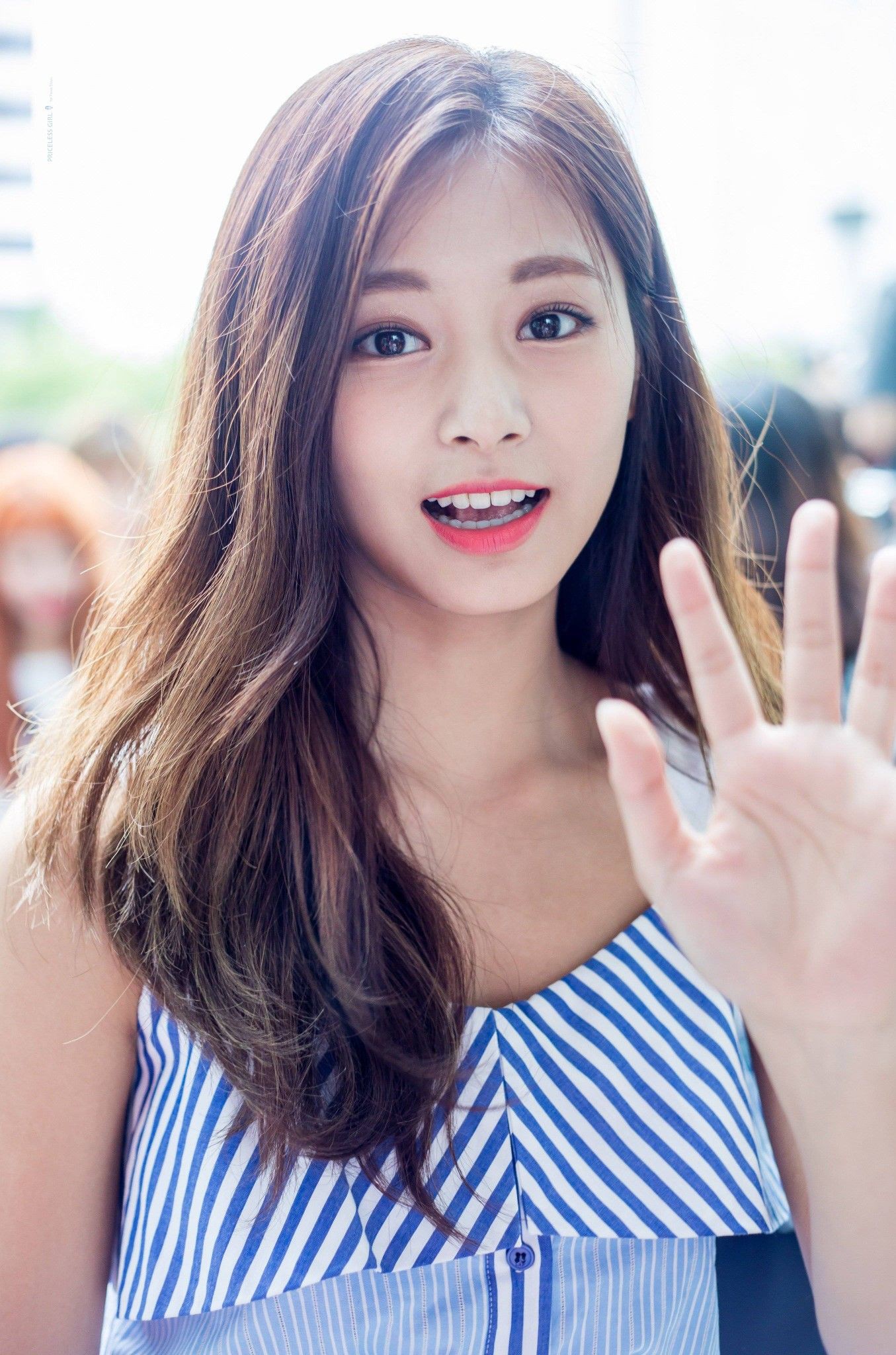 6843a08e112613c7e9fb.jpg