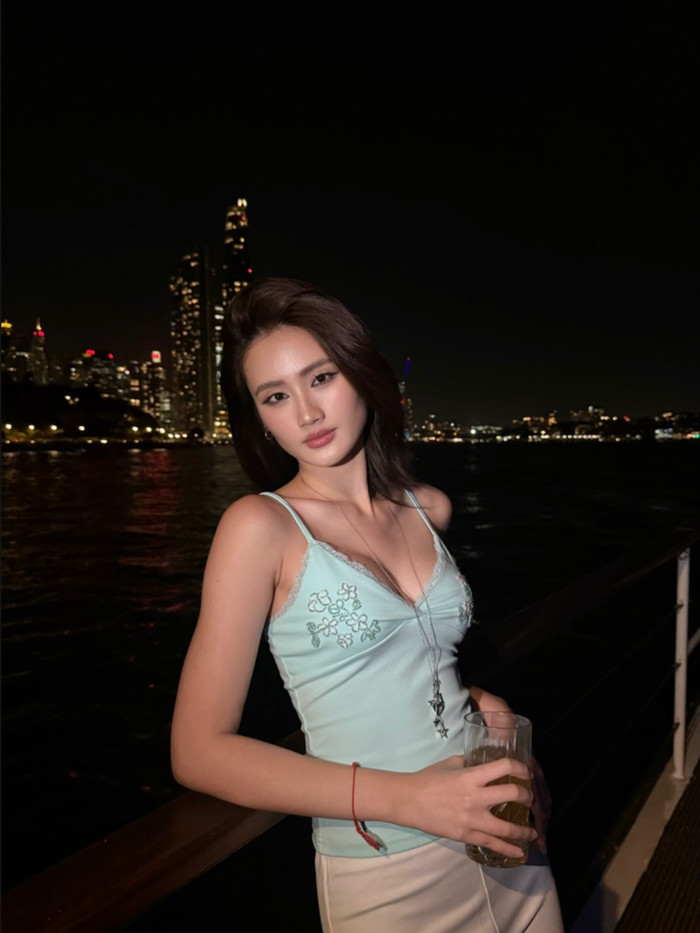 69782b3157ad990c2bed.jpg