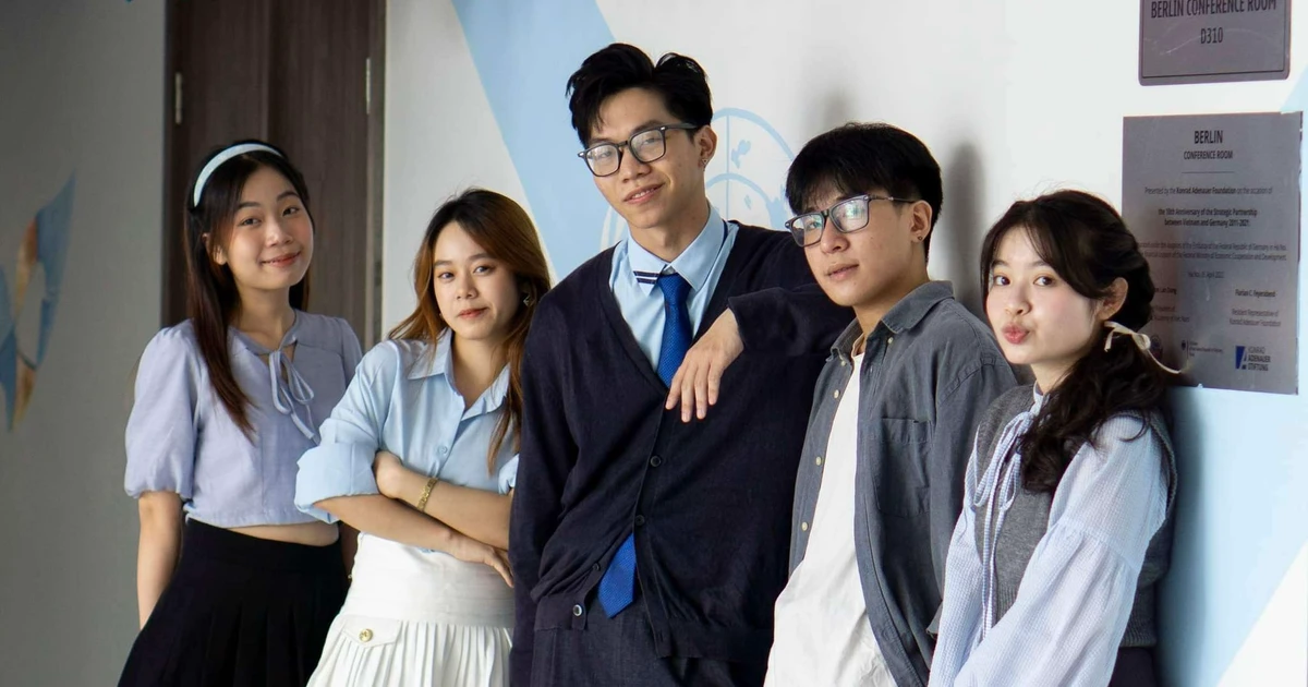 Nữ sinh Ngoại giao và hành trình "cày cuốc" tri thức đầy cảm hứng ✨