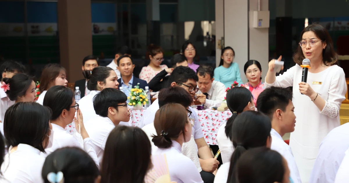 Gen Z dùng mạng xã hội sao cho chuẩn chỉnh? ✨