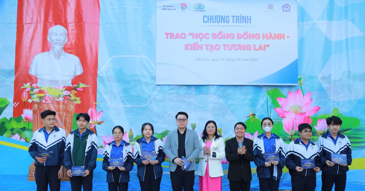 270 suất học bổng "xịn sò" đổ bộ Gia Lai - Tiếp lửa các bạn trẻ chinh phục kỳ thi ĐGNL ✨