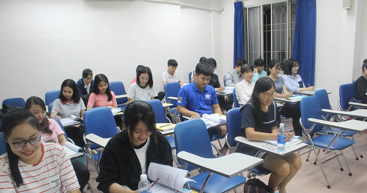 TP.HCM hoãn kỳ thi Tiếng Anh, Tin học vì COVID-19 quay lại, các bạn ơi!