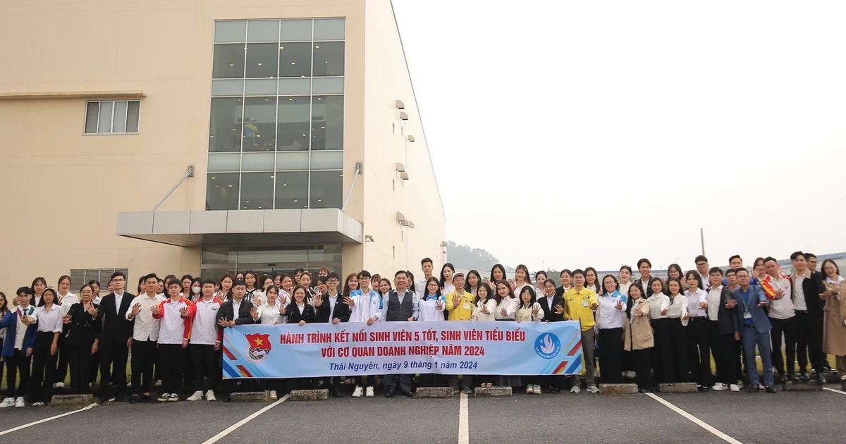 Sinh viên 5 tốt Thái Nguyên được "mai mối" với doanh nghiệp siêu xịn ✨