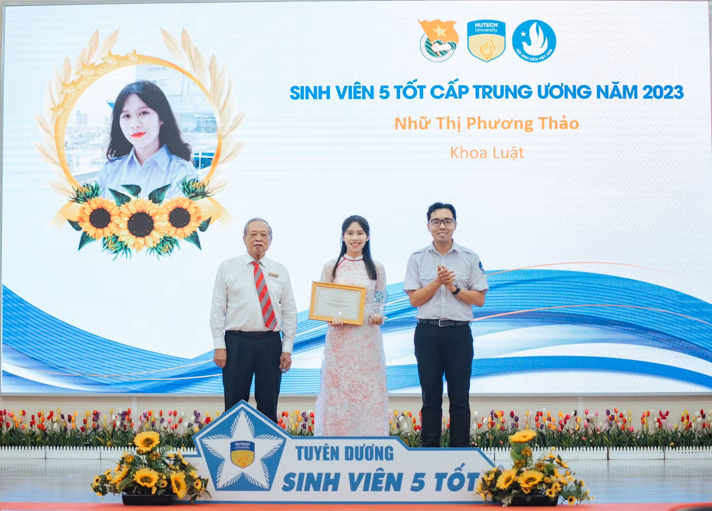 6c225e085a6ab328c6d4.jpg