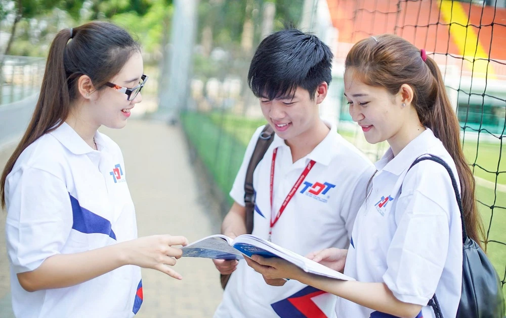 ĐH Tôn Đức Thắng vừa thả thính điểm sàn đầu vào - Bạn đã đủ "chuẩn" chưa?