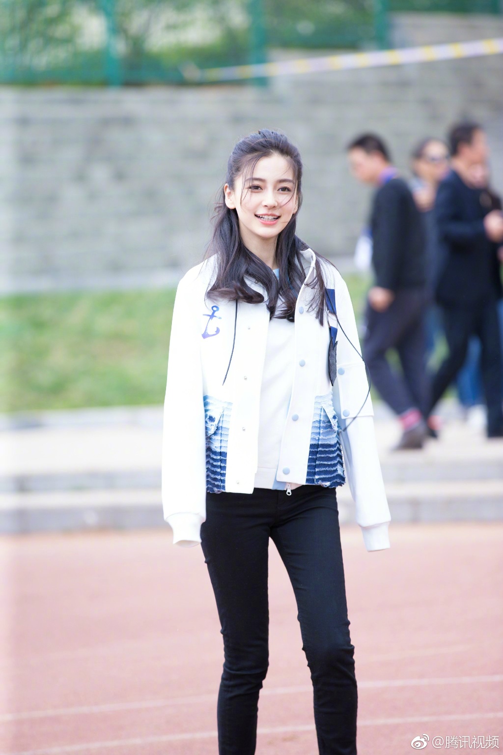6d1b08d85fdeb5cc334d.jpg