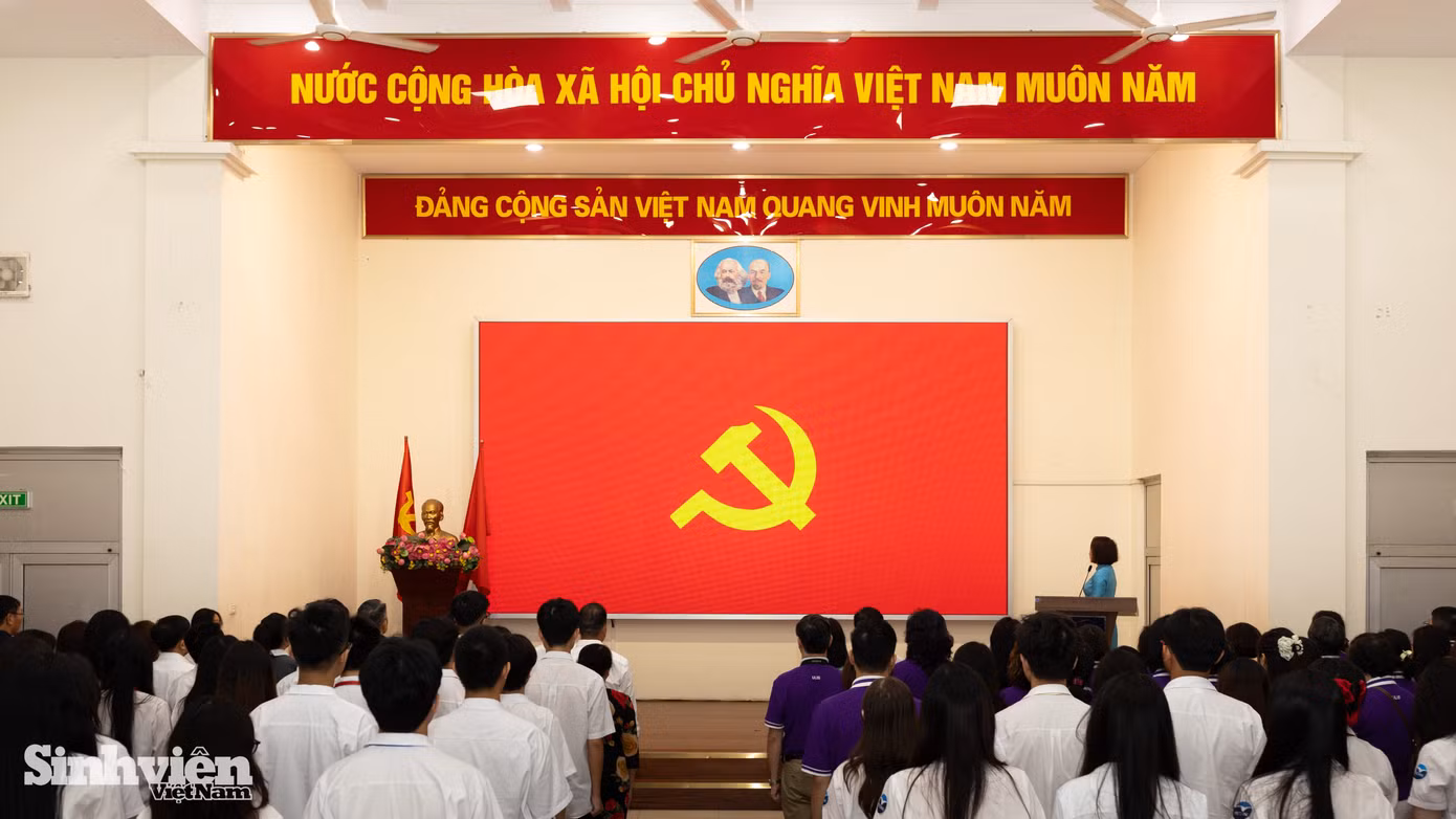 6d2d376a5ff3f2b12a22.jpg