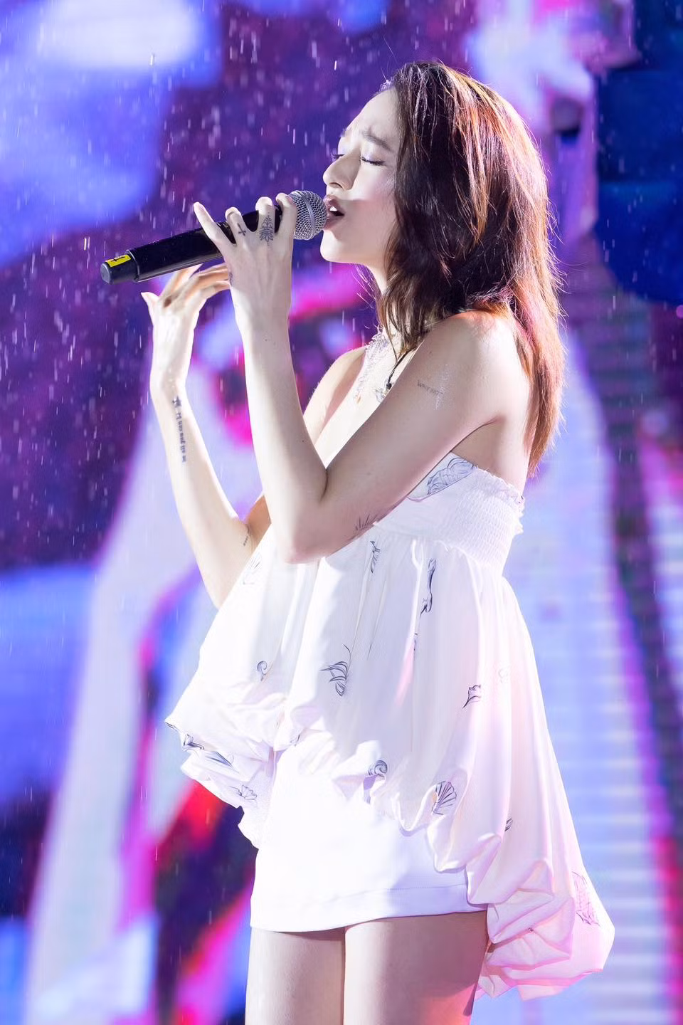 6d7130ebe70f20f7c4d2.jpg