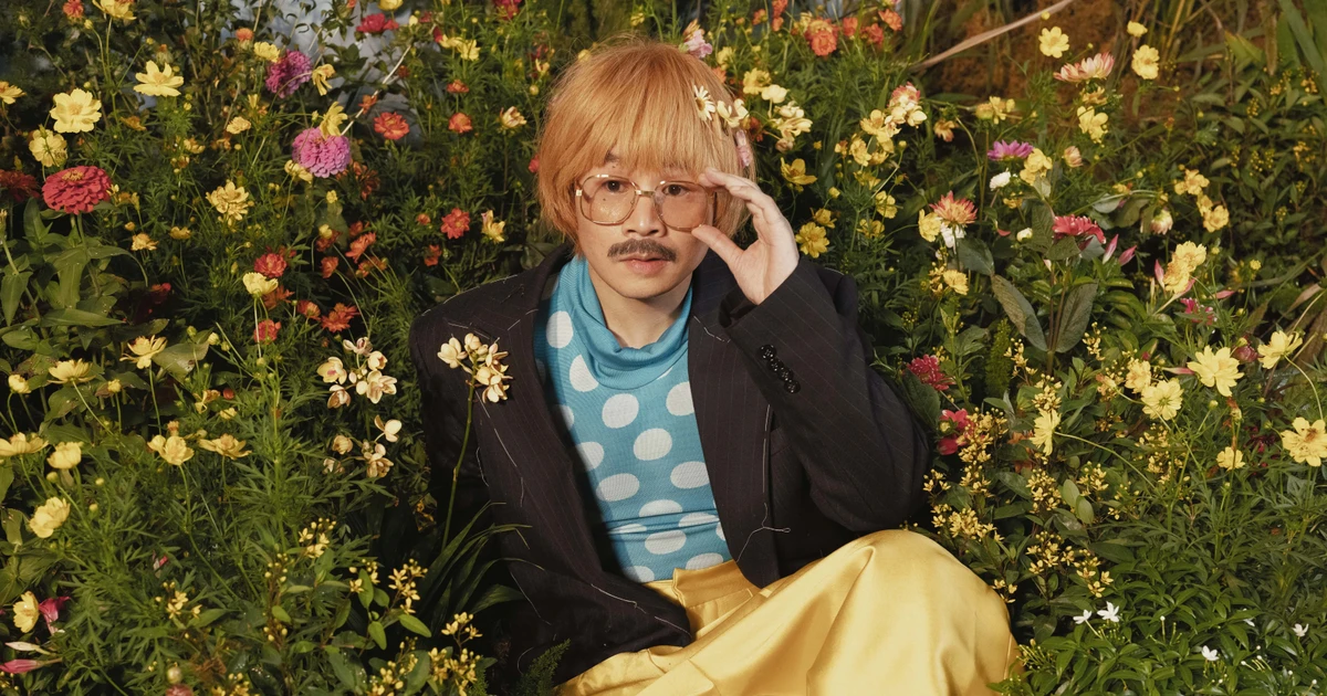 Binz comeback cực mạnh sau khi "càn quét" BXH: Muốn khoe mặt nghịch ngợm mà trước giờ giấu kín!