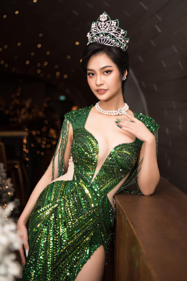 6e7cc355d7d973fa4a72.jpg