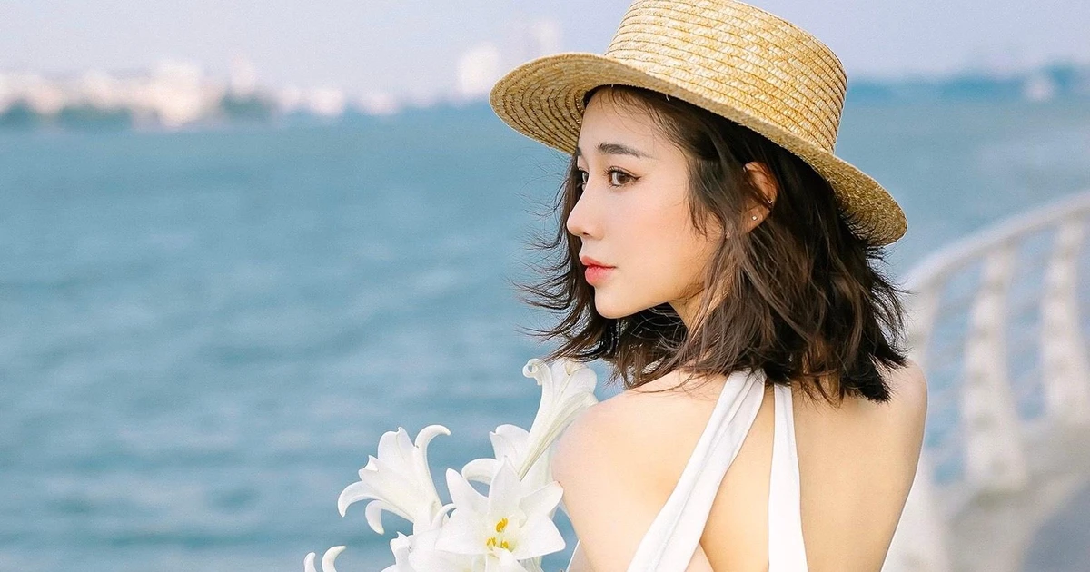 Nàng hot girl Quảng Ninh đốn tim netizen với bộ ảnh khoe lưng trần đỉnh của chóp
