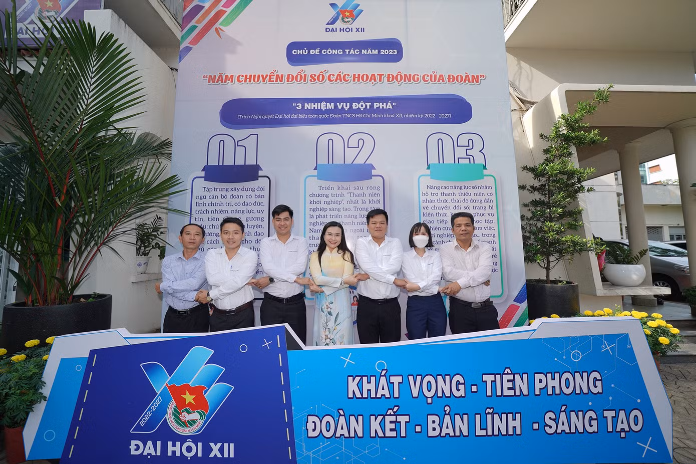 6f05ed05d53fd2f0d823.jpg