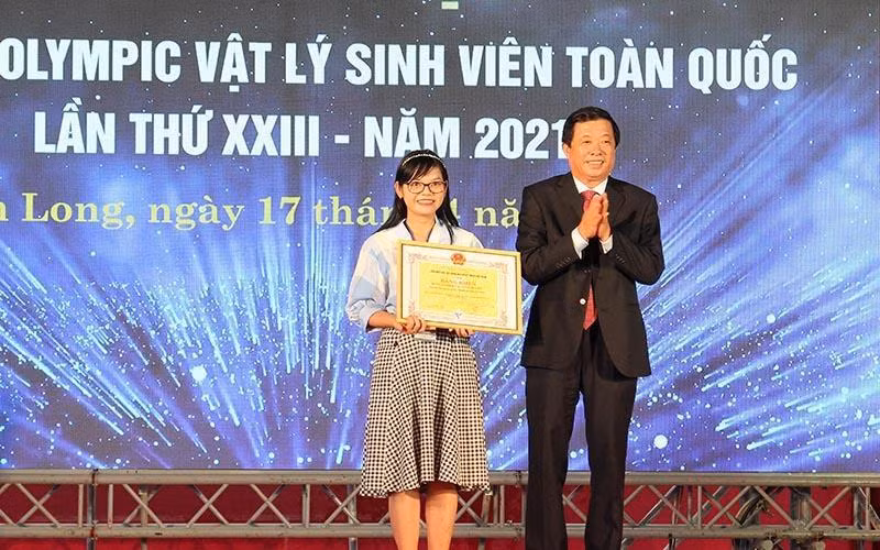 713cdca892bc21db1737.jpg