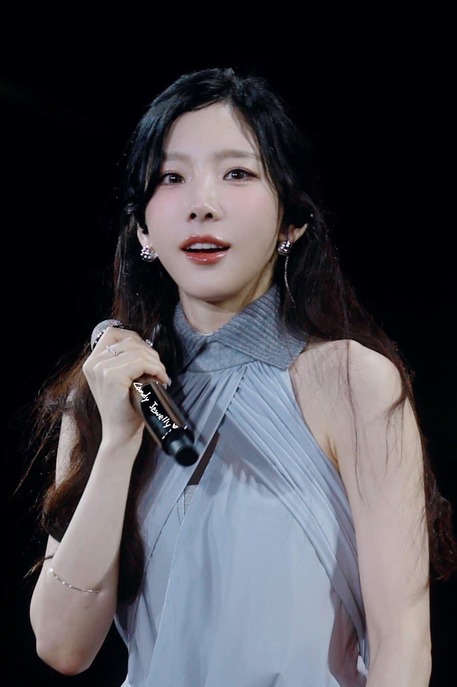716865acde93d46725a2.jpg
