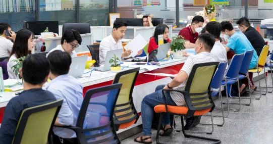 Loạt trường đại học gửi giấy báo, yêu cầu tân sinh viên nhập học sớm làm dân tình hoang mang