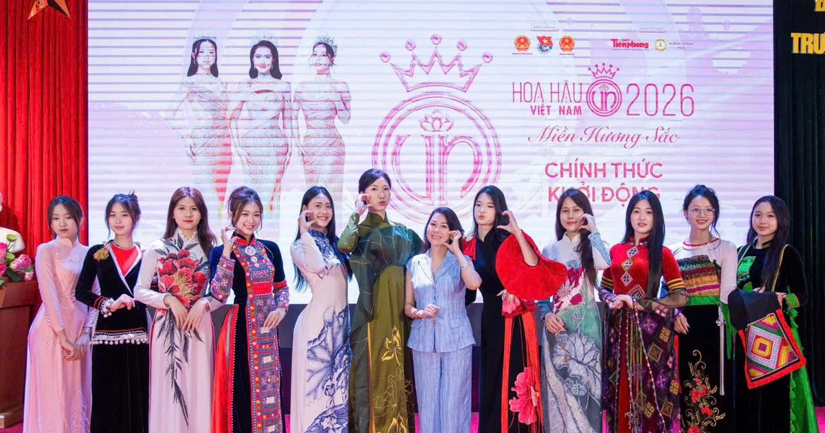 Sinh viên TNUS sẵn sàng "chặt chém" trước sự xuất hiện của Hoa hậu Việt Nam