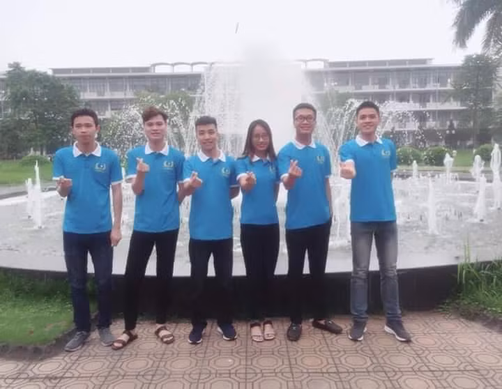 7213cc0fdd8fed733cf2.jpg