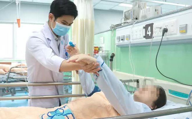 722db18e07c00ff59fee.jpg
