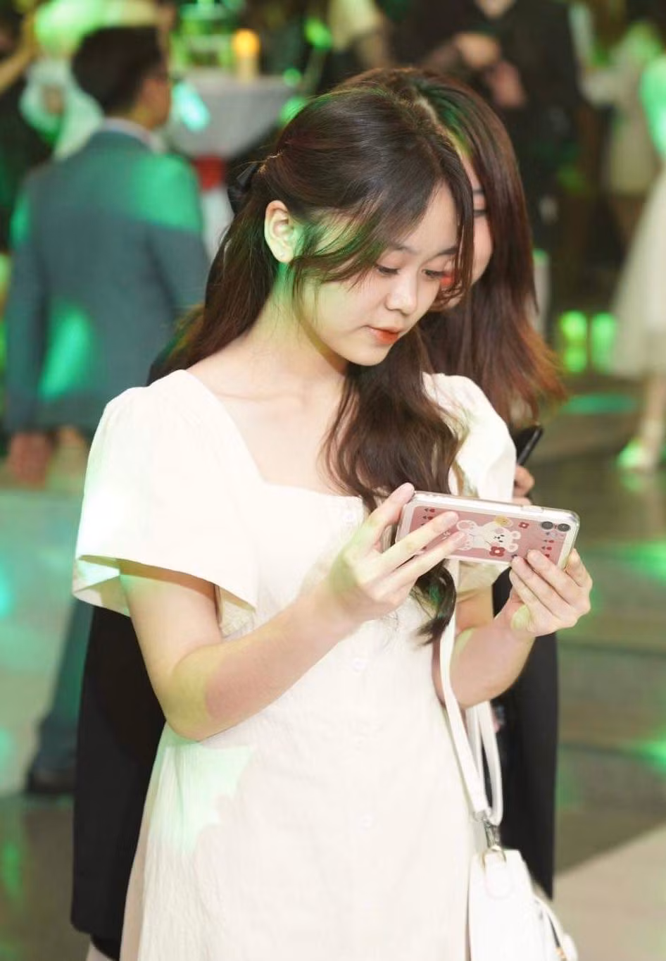 7556b45fe041cccb1005.jpg