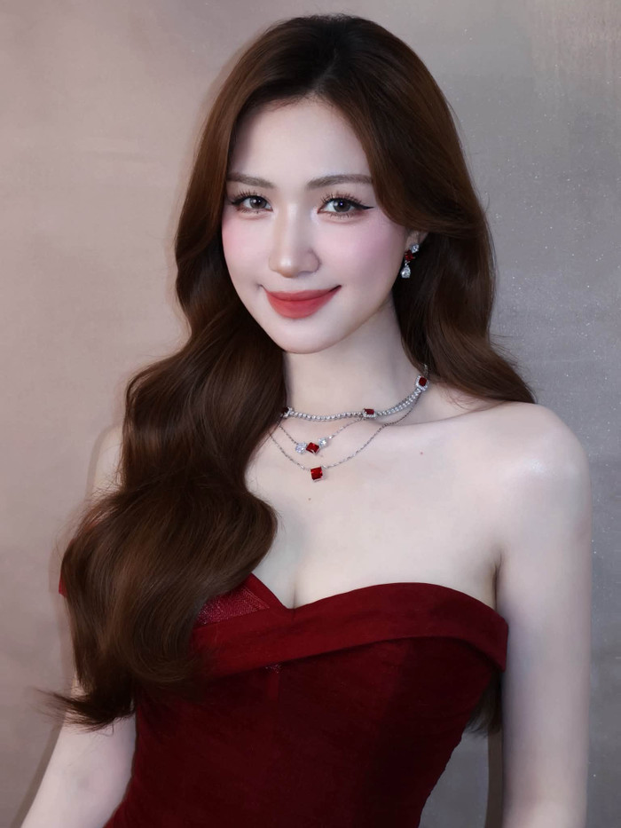 764f039a73de35f9a8cc.jpg