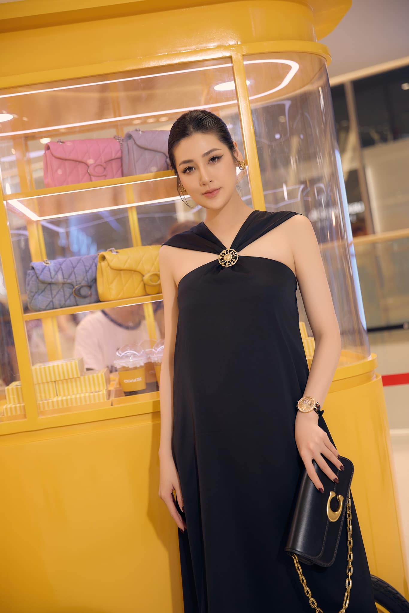 76d64a8700a96f4c81eb.jpg