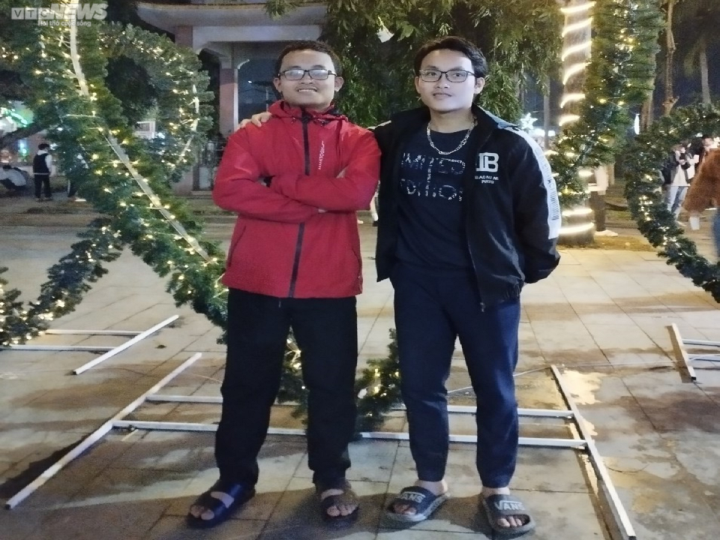 77d2040ce21ede6d0963.png